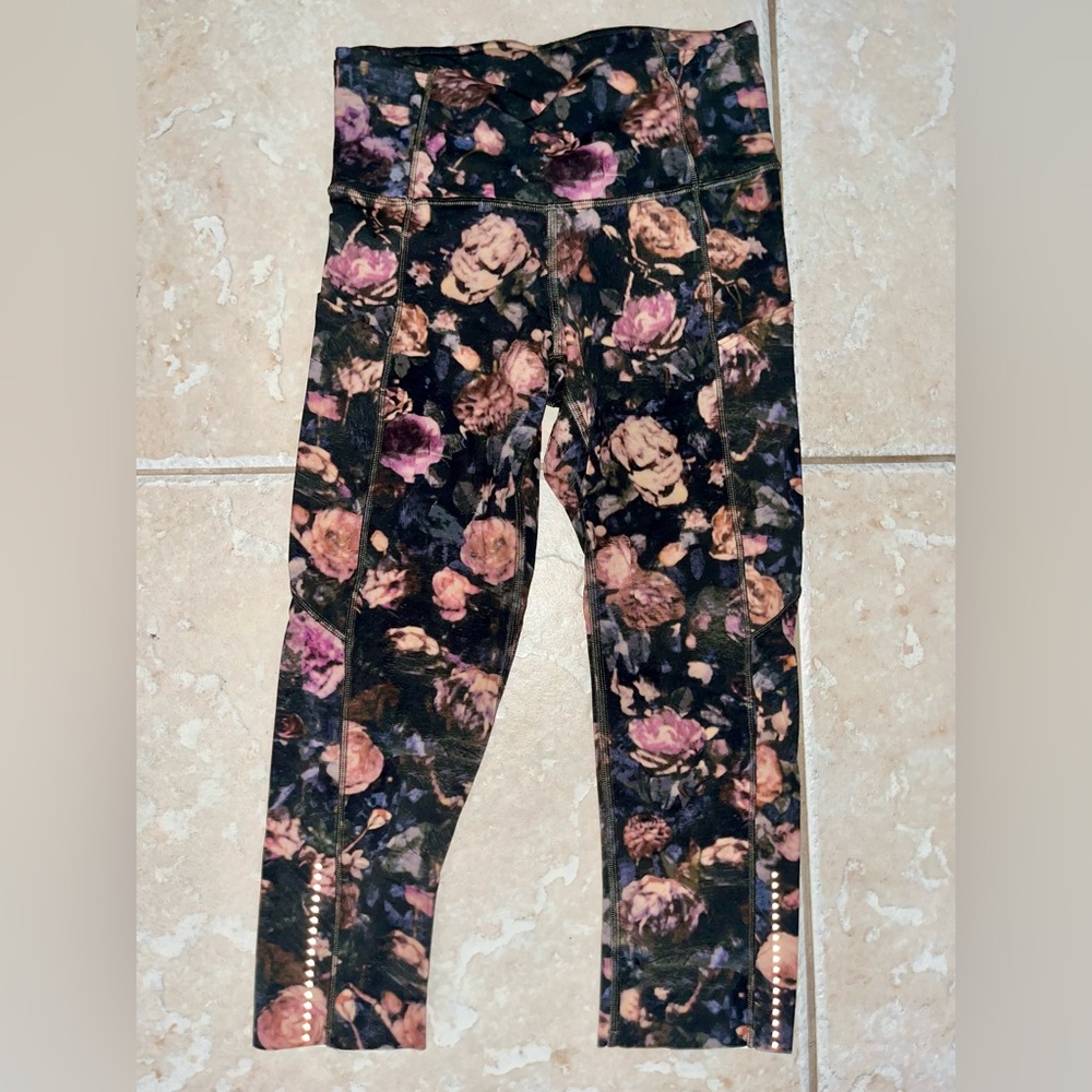 Lululemon Women Speed Up Tight 28” LW5AUYS FRMI Gray Pink Floral Print Size 4